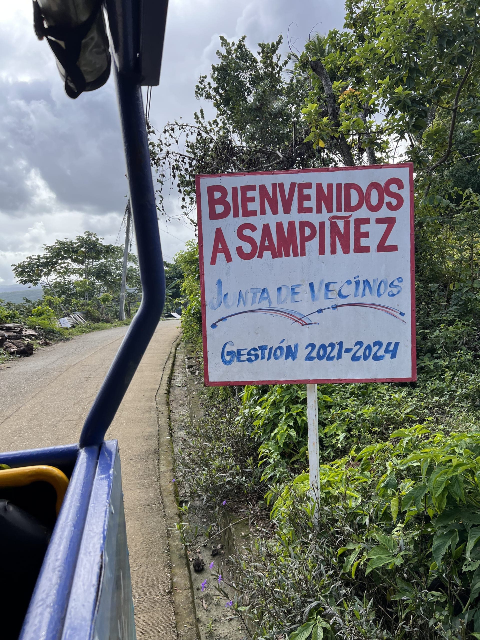 Welcome sign in Sampiñez, Dominican Republic on a local shore excursion